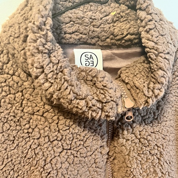 Quarter Zip Sherpa Pull-Over - Picture 4 of 4